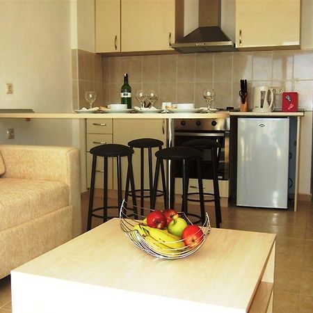 Flip Flops Meltemi Apartments Milas Ngoại thất bức ảnh